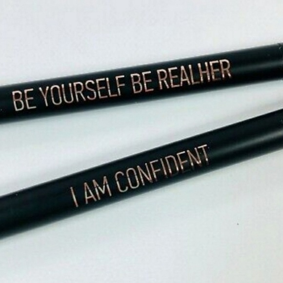 Realher Lip Liner Duo - Picture 3 of 3